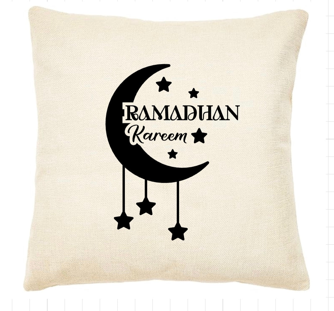 🌙 Ramadan Kareem Decorative Pillow – 43x43 cm | Festive Home Décor