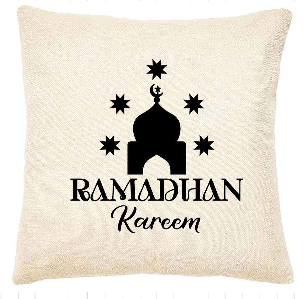 🌙 Ramadan Kareem Decorative Pillow – 43x43 cm | Festive Home Décor